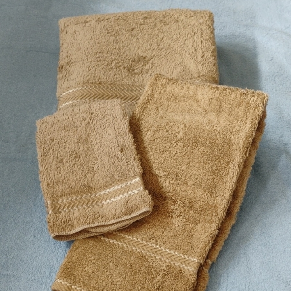 Christy Tan Bath Towels
